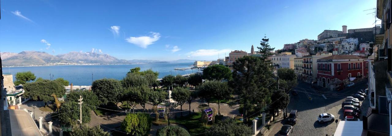 Апартаменты La Finestra Sul Mare Гаэта Экстерьер фото