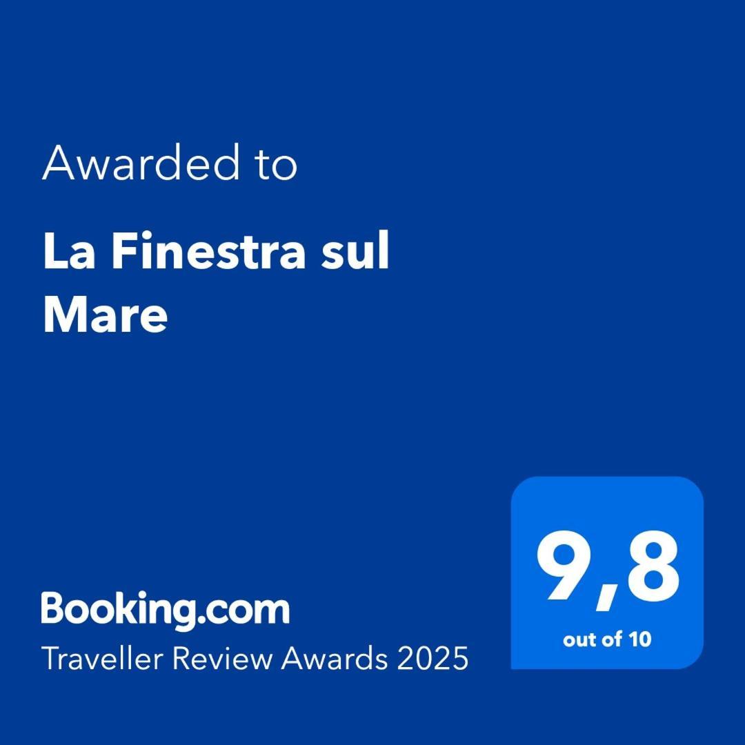 Апартаменты La Finestra Sul Mare Гаэта Экстерьер фото
